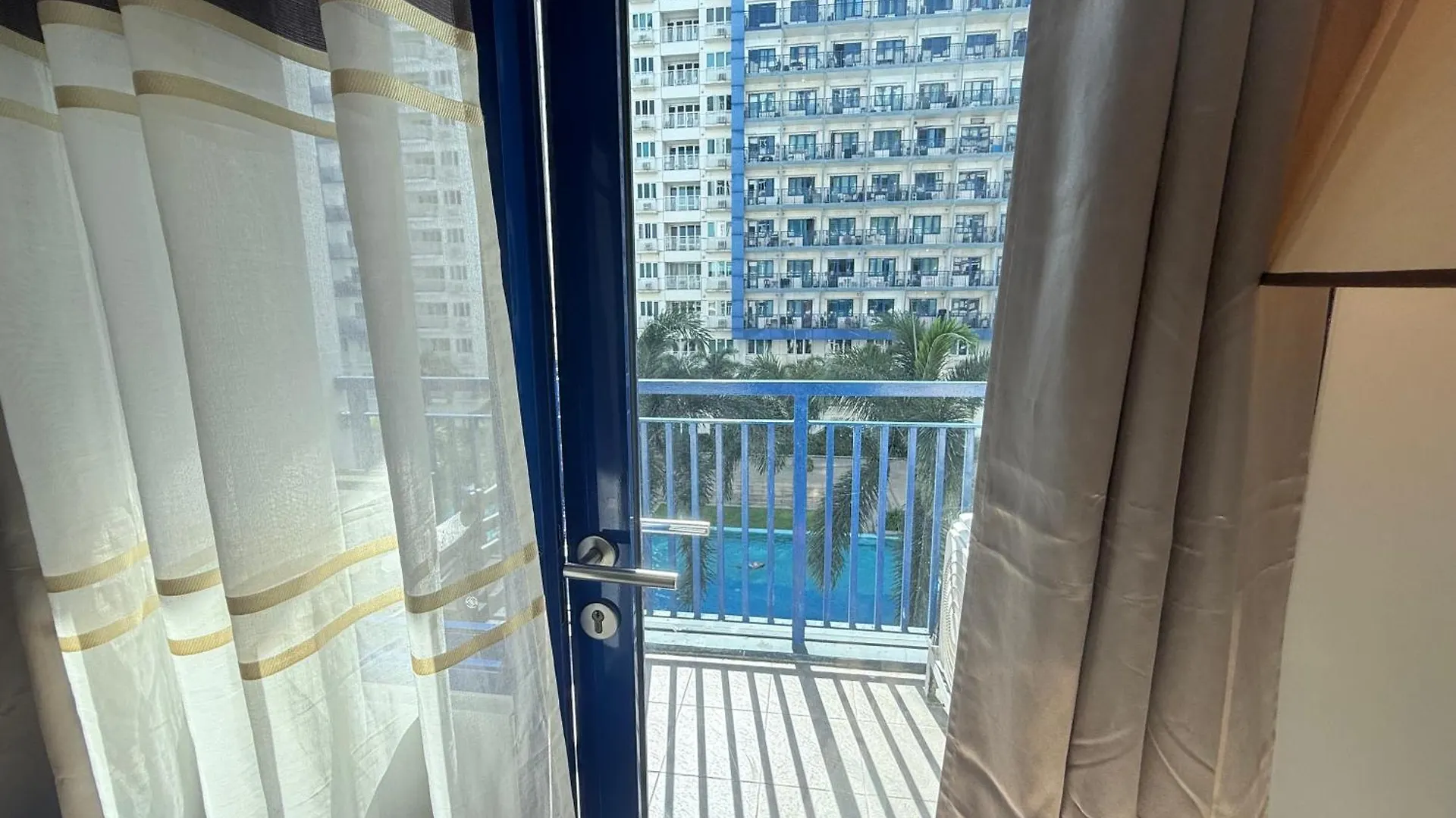 Apartment Sea Residences MoaPasay City By Jerson Manila