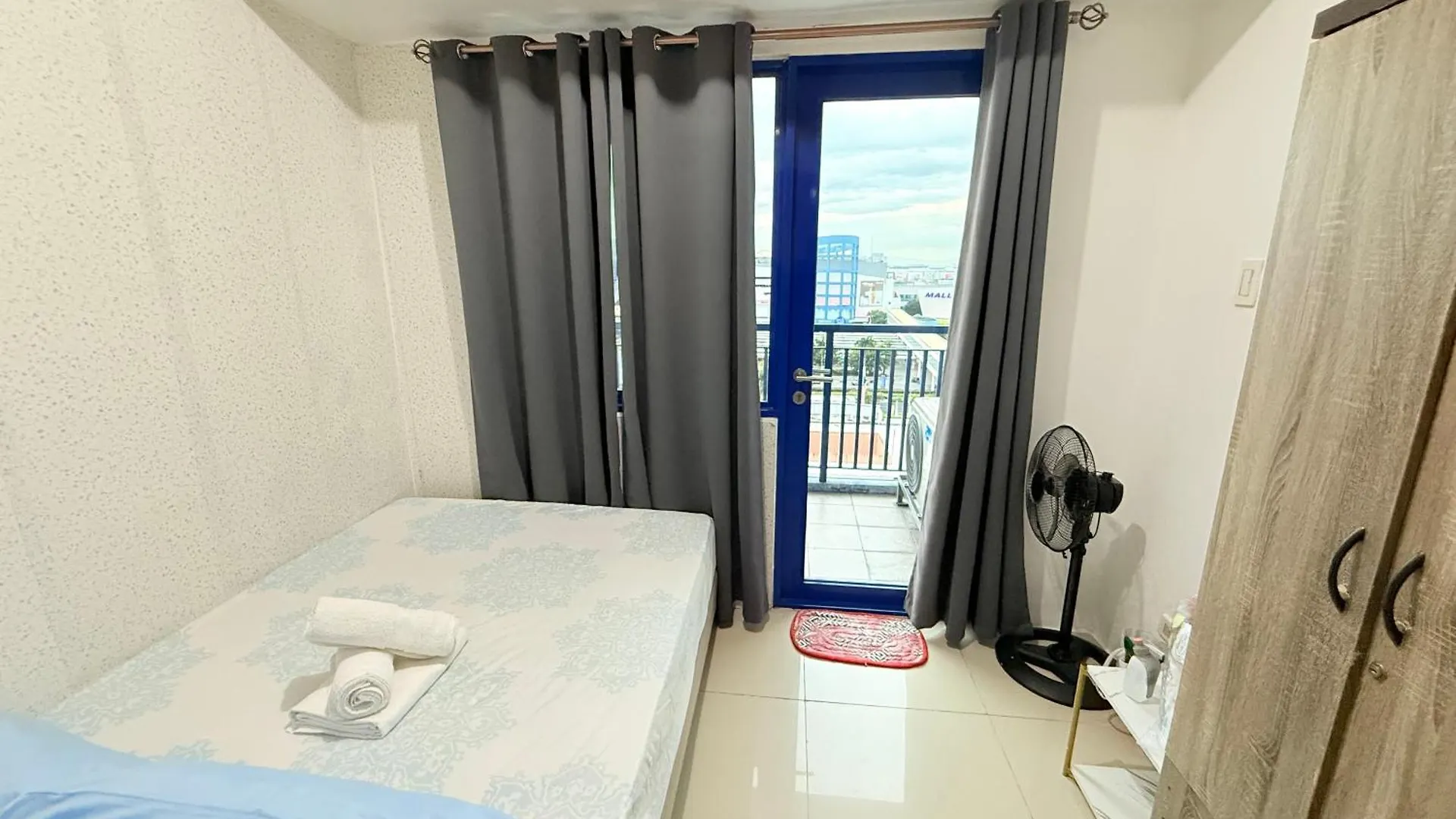 Apartment Sea Residences MoaPasay City By Jerson Manila